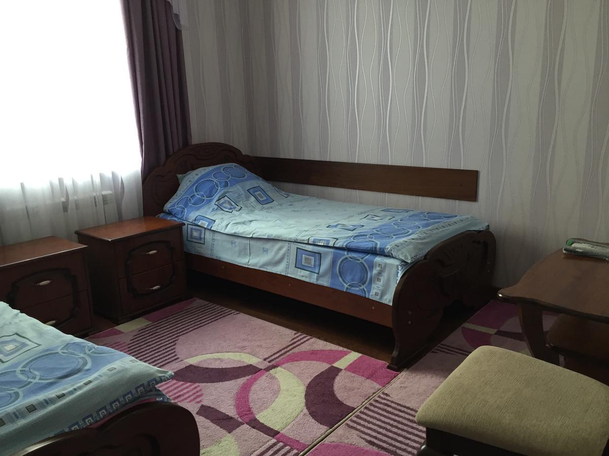 Hotel Oktan Kryve Ozero エクステリア 写真